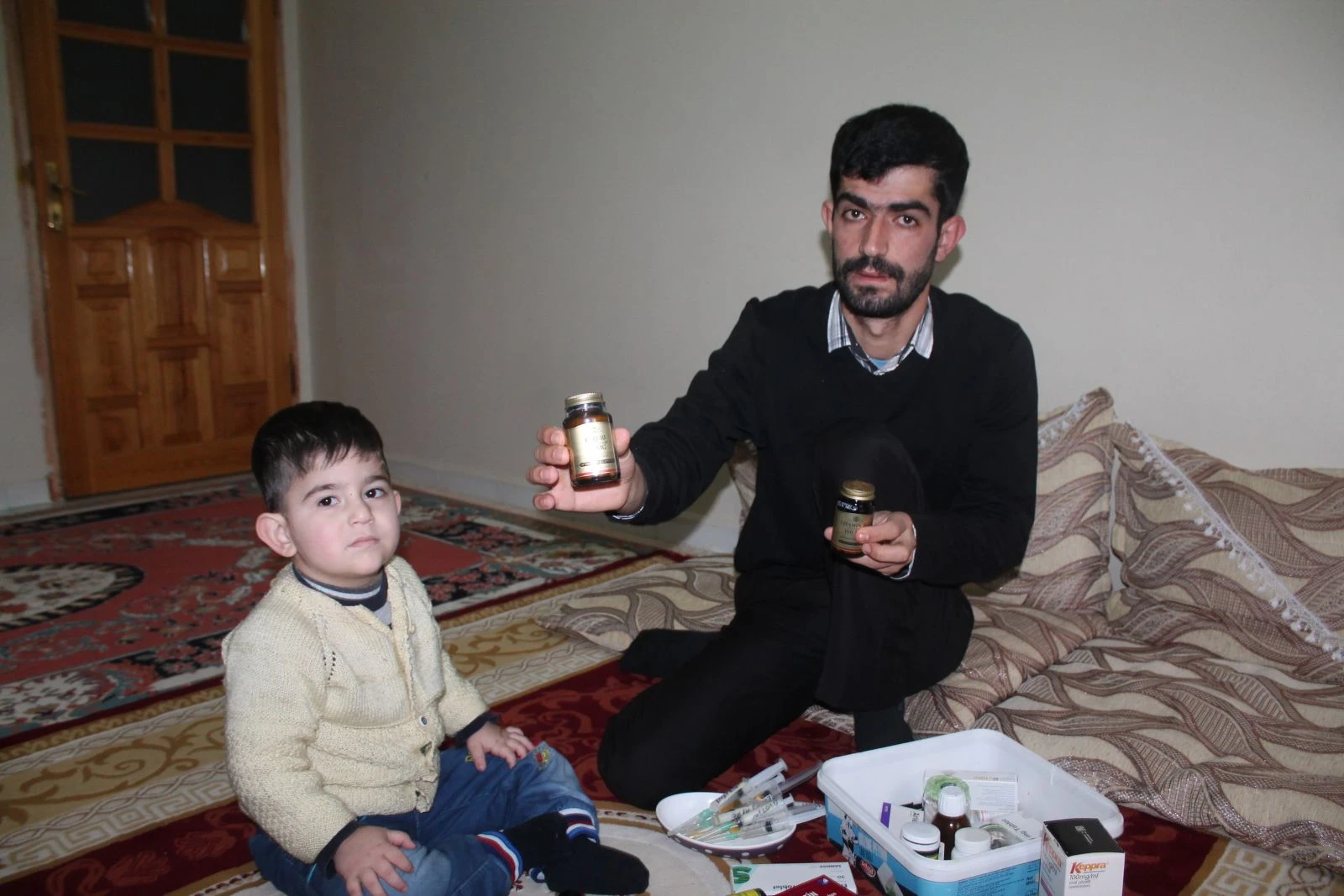 Kalbi yüzde 16 atan 2 buçuk yaşındaki İlyas'ın babası yetkililere seslendi: "Oğlumu kurtarın"